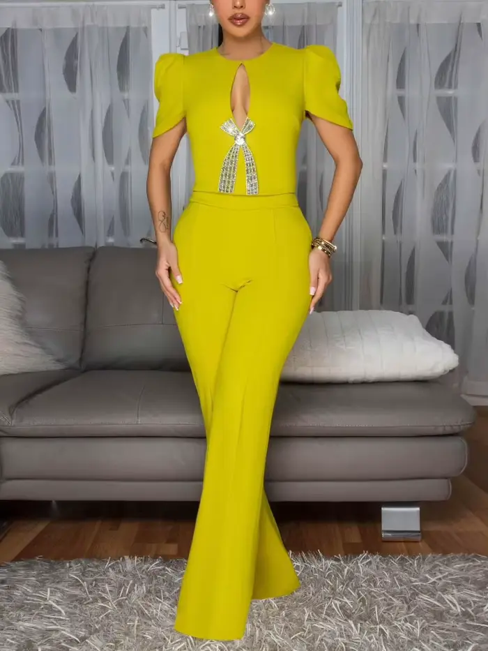 Tenue 1 pièce pour femmes