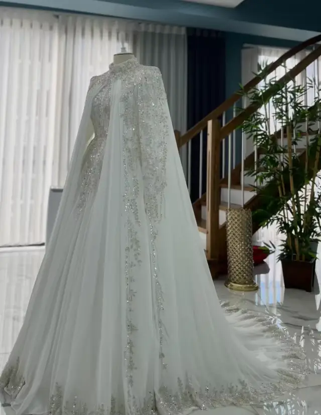 Robe de mariée arabe blanche classique à col montant, ornée de sequins avec châle, robes de soirée m