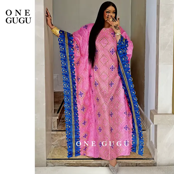 Robe nigériane rose Bazin Riche Dashiki Boubou