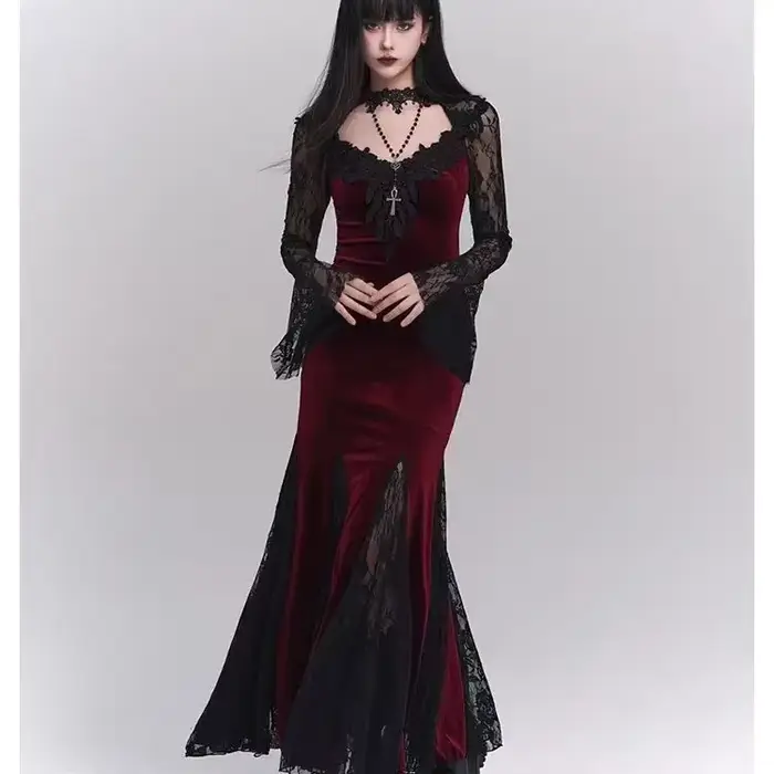 Robe gothique d'hiver en dentelle Grunge