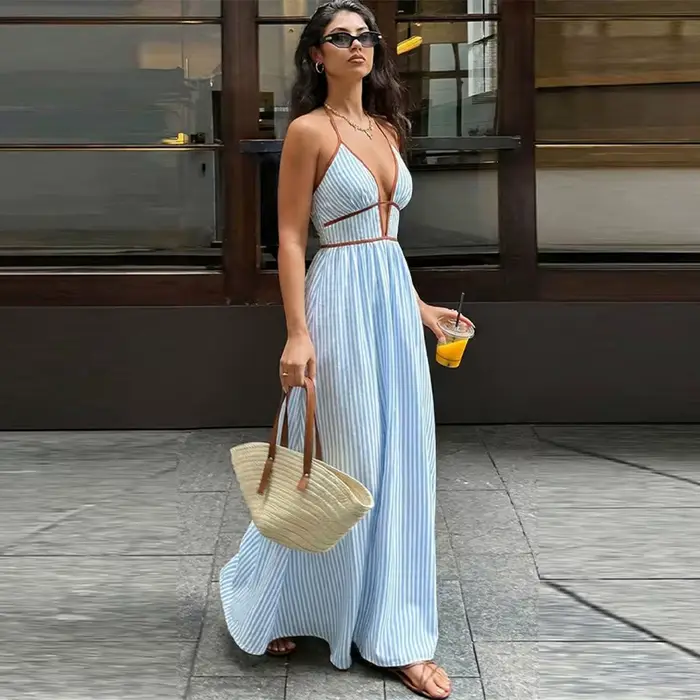 Nouvelle Robe Longue Halter Rayée Bleu et Blanc avec Bordure Marron