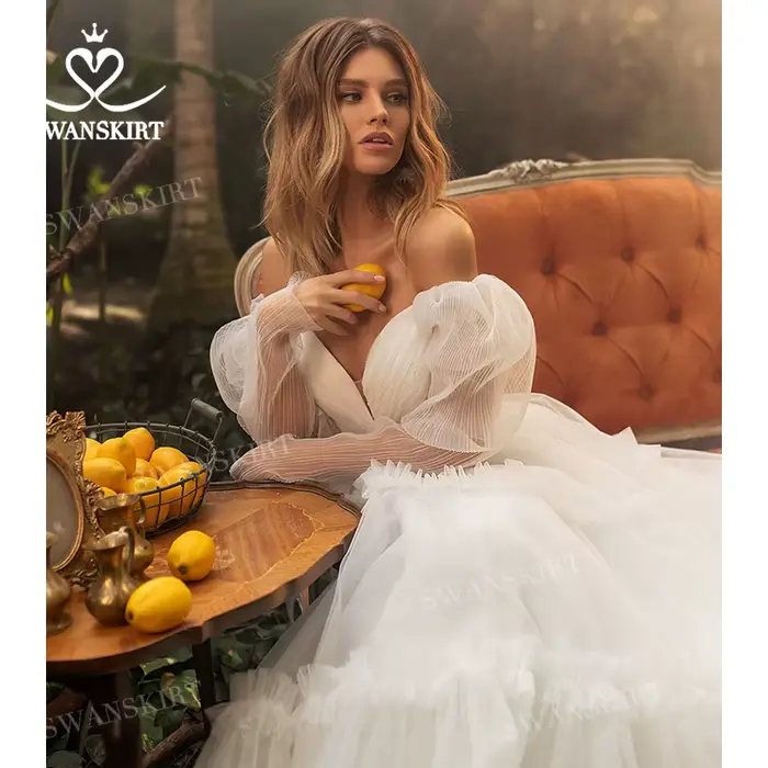 Robe de mariée romantique en forme de cœur avec manches longues et soutien-gorge intégré pour femmes enceintes et occasions spéciales