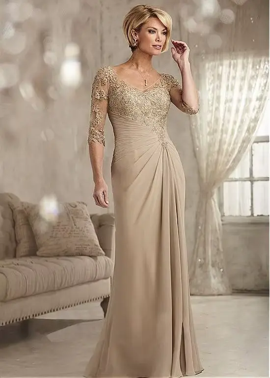 Robe de mère de la mariée élégante en dentelle perlée champagne pour soirée et occasions spéciales
