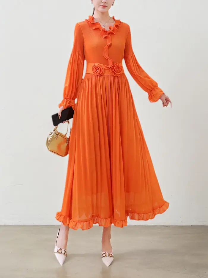Robe longue plissée élégante pour femme avec bordure à volants, robe de soirée luxueuse, nouveau style pour le printemps/été 2026.