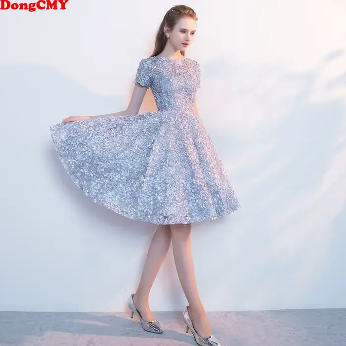 Nouvelles Robes de Cocktail Courtes et Sexy à Fleurs 2026 Dongcmy