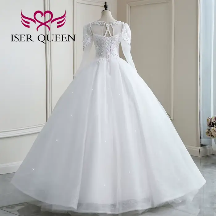 Robe de mariée en tulle brillant col bateau avec soutien-gorge intégré et conception princesse pour femmes grandes occasions spéciales