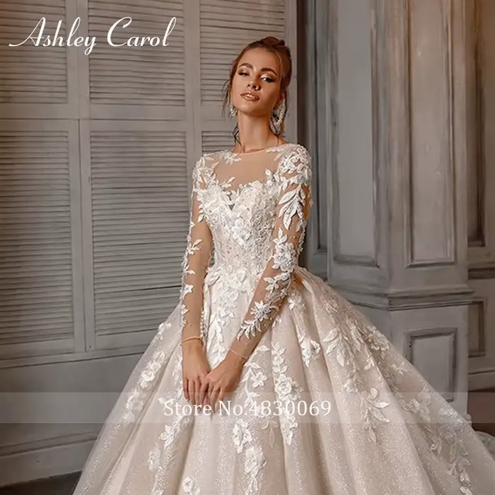 Robe de mariée princesse Ashley Carol à manches longues