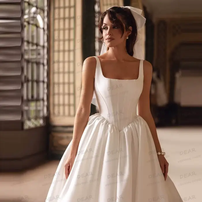 Robes De mariée simples à col bateau pour femmes