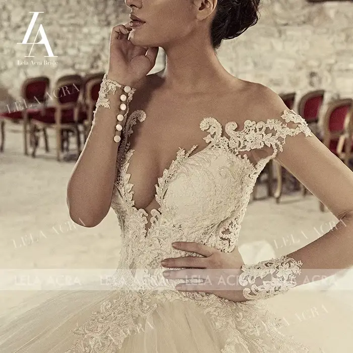 Robe De mariée glamour en dentelle perlée