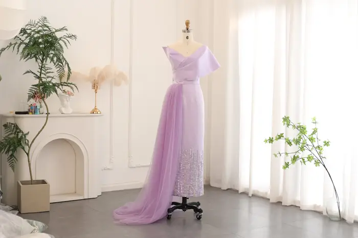 Robe de soirée Sharon Said exquise avec train de balayage et décoration en perles et cristal pour femmes occasions spéciales vert sauge