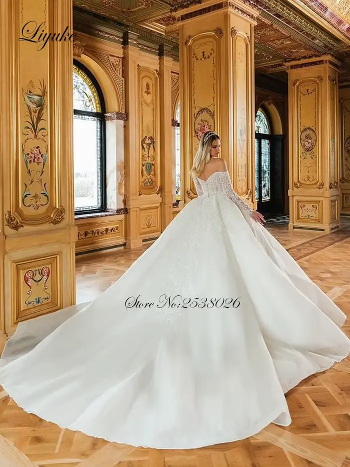 Robe de mariée princesse en perles