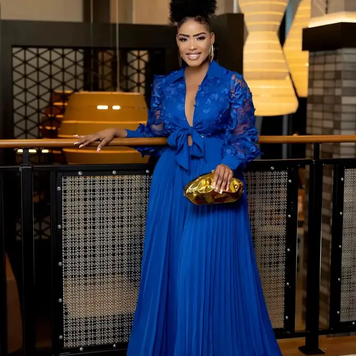 Robe de soirée longue en mousseline de polyester style classique avec appliques et soutien-gorge intégré pour mère de mariée occasion spéciale