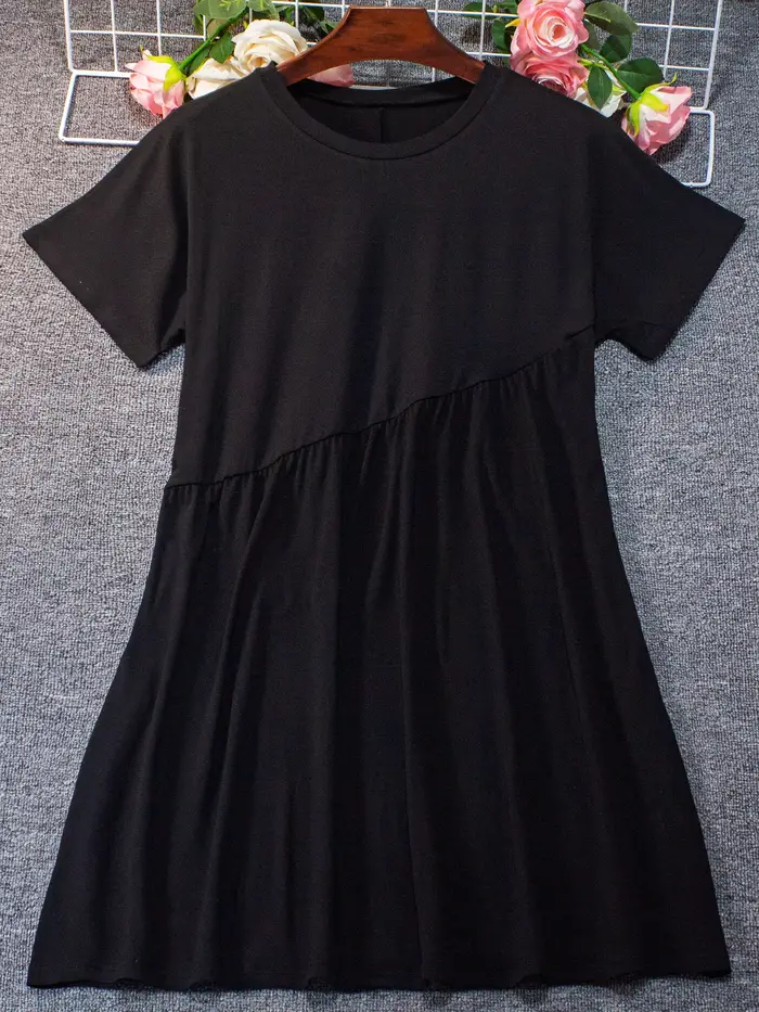 Robe d'été grande taille couleur unie élégante col rond détails à volants manches courtes confortables occasions spéciales femmes