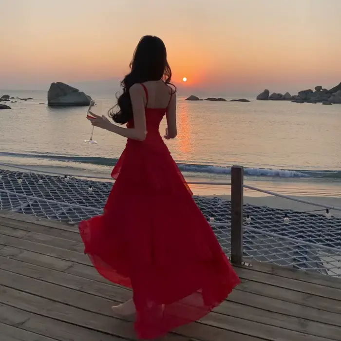 Robe longue à volants en tulle à bretelles spaghetti pour femmes