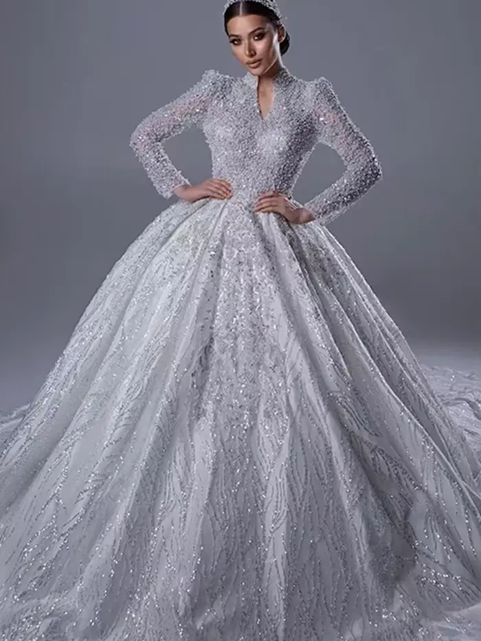 Robe De mariée luxueuse entièrement perlée