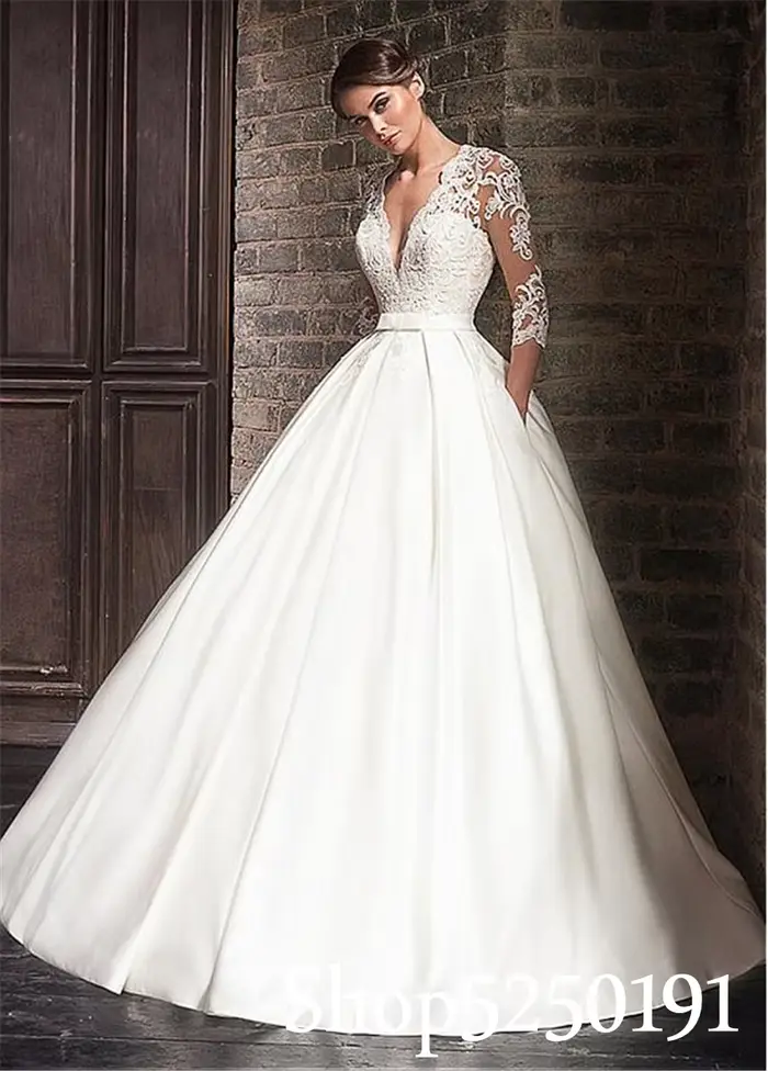 Robe de mariée en satin avec dentelle et col en V pour femme arabes occasions spéciales mariage élégante trapèze manches trois quarts polyester appliques dentelle trapèze sophistiquée