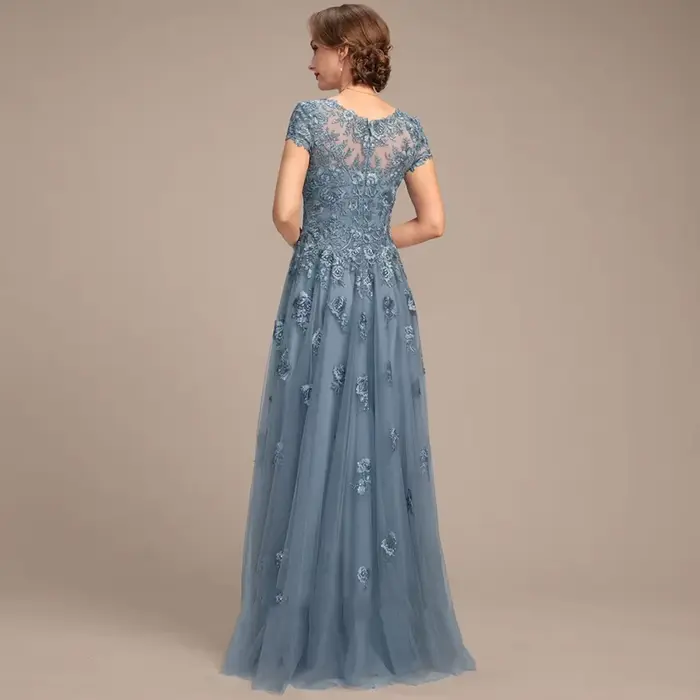 Robes de mariée sans bretelles à manches courtes pour femmes