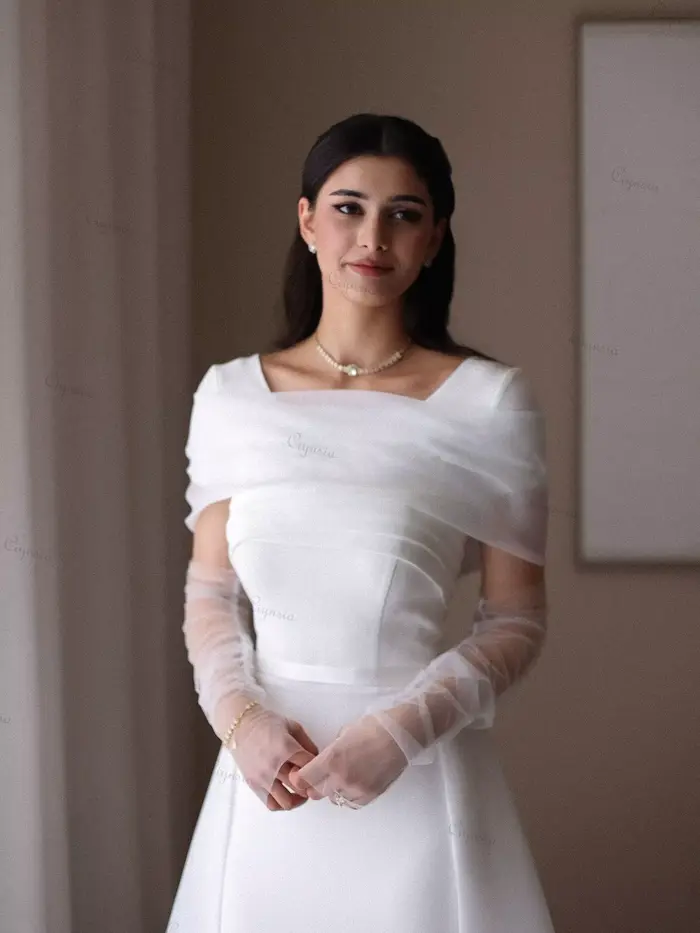 Robe de mariée personnalisée en organza blanc ivoire sirène/trompette avec décoration plissée pour femmes occasions spéciales mariage baptême remise de diplôme