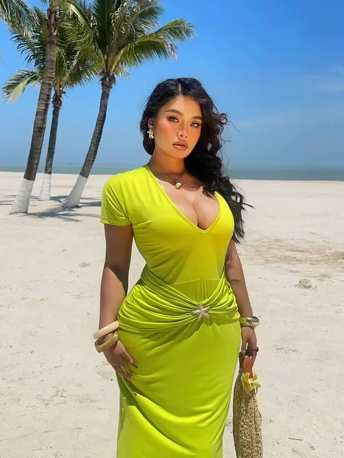 Robe de plage pour femmes grandes tailles : imprimé étoiles de mer, col en V profond, manches courte