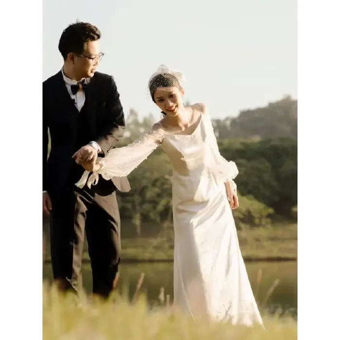 Robe de mariée légère française en Satin