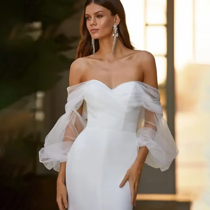 Robe de mariée sirène blanche dos nu style romance française avec voile longueur au sol pour femmes occasions spéciales cérémonies de mariage et événements de gala