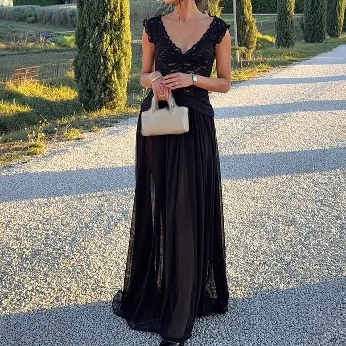 Robe de soirée élégante en dentelle col en V sans manches pour femmes occasions spéciales