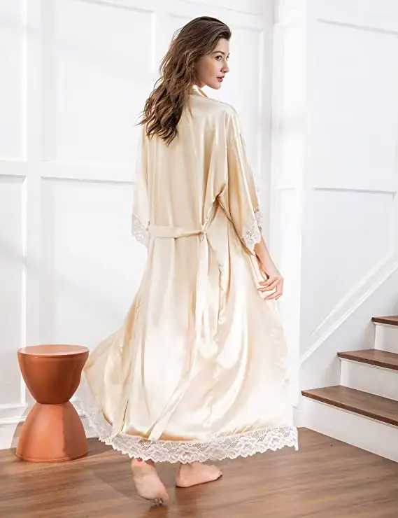 Robes en dentelle et satin de soie pour demoiselles d'honneur