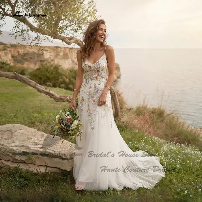 Robes de mariée bohèmes de luxe en dentelle florale Lakshmigown 2026