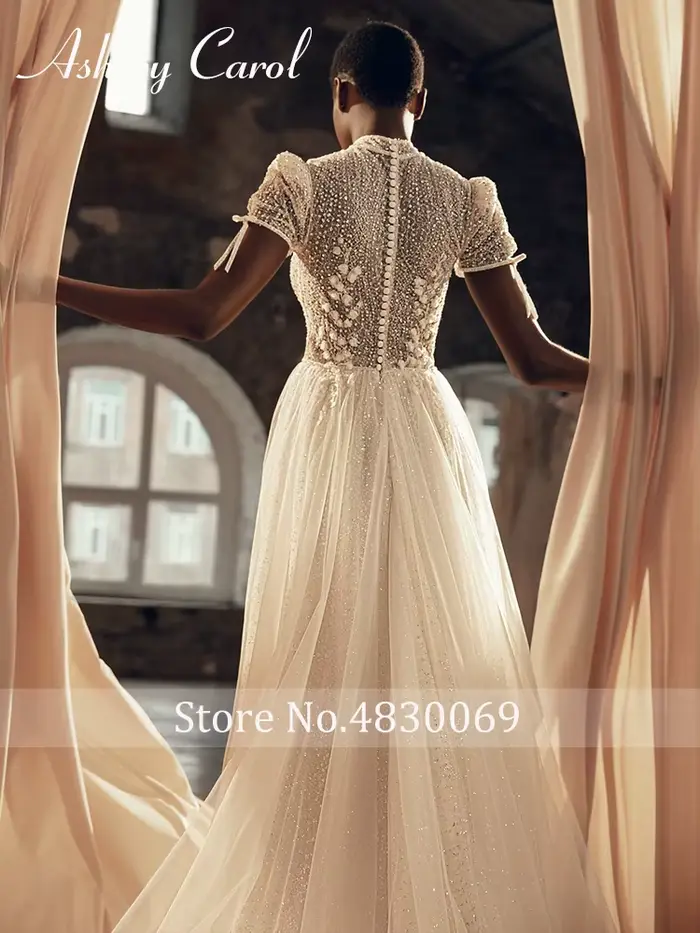 Ashley Carol-Robe de mariée bohème à col rond avec appliques