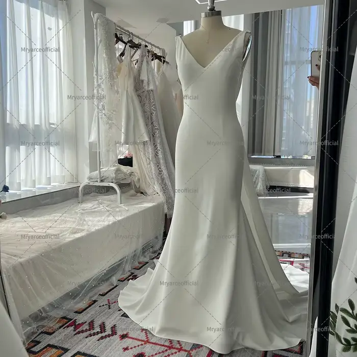 Robes de mariée minimalistes Mryarce