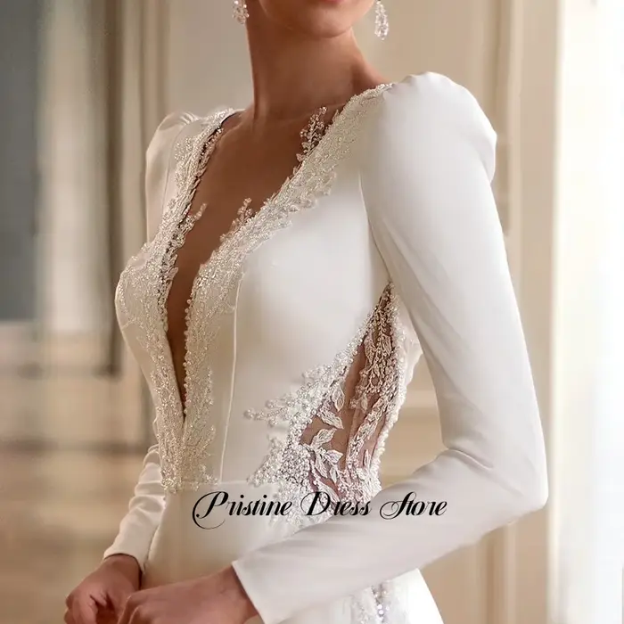 Robe de mariée en jersey simple personnalisable avec décolleté en V profond et traîne courte pour mariage occasions spéciales ```