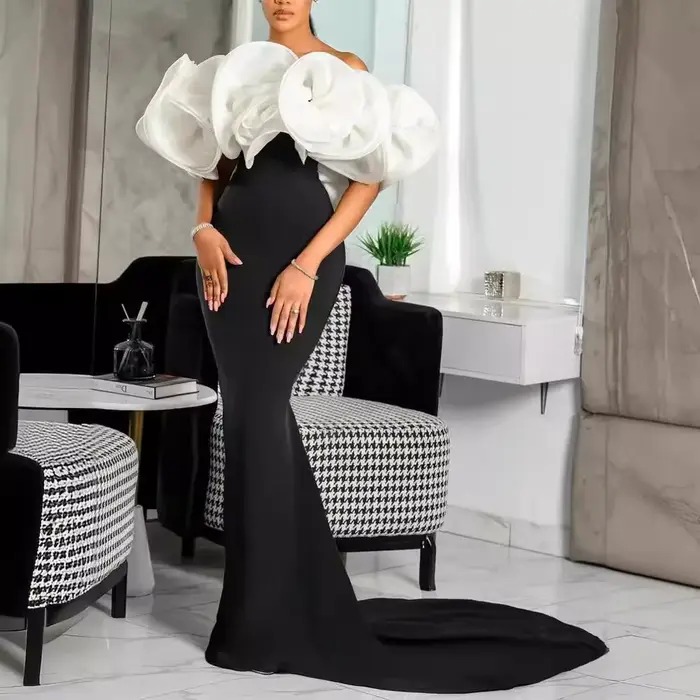 Robe longue noire transfrontalière