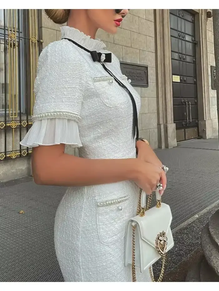 Robes élégantes femmes mode 2025 nouveau mince manches courtes nœud à volants ourlet perlé brise parfumée robe blanche dame vêtements de bureau