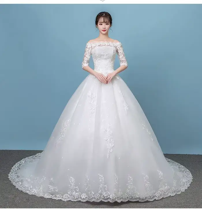 Robe de mariée à demi-manches personnalisée