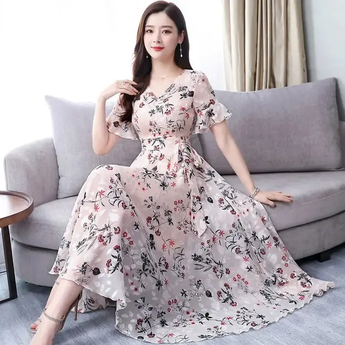 Robe midi élégante à motif floral pour femme