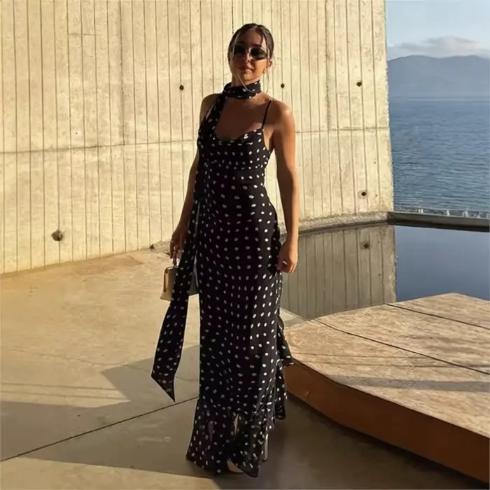 Robe à pois contrastants dos nu élégante sexy pour femmes occasions printemps été
