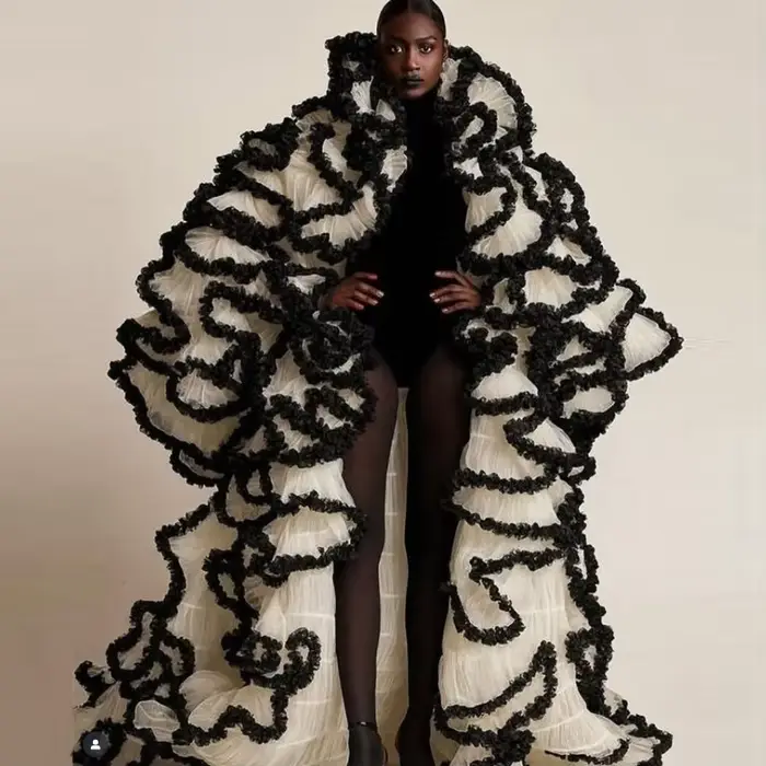 Robe longue plissée volumineuse pour femme