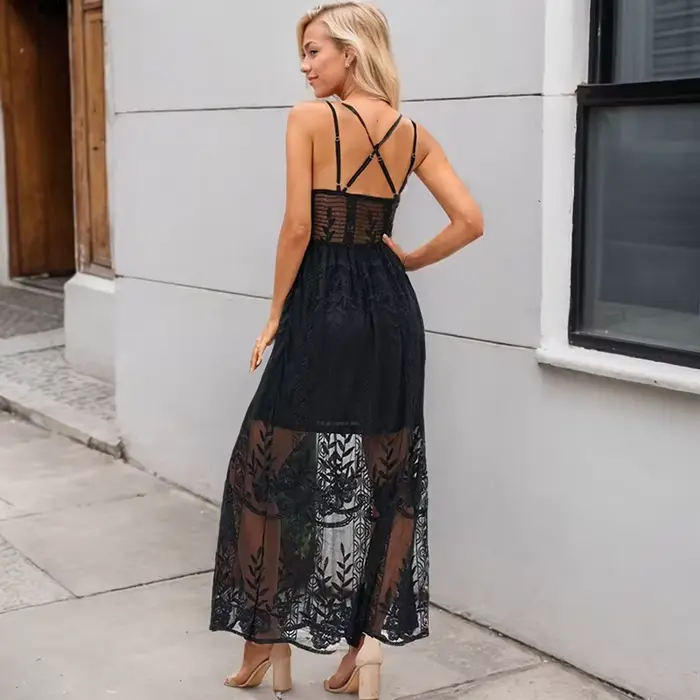 Robe longue en dentelle brodée sexy col en V dos nu mode élégante pour femmes occasions spéciales été printemps晚会结束后,请用法语编写一份有说服力的产品详情页,格式为HTML。目标是激发欲望,解释为什么购买,并将每个特性转换为对客户的具体好处(使用“您”来表达)。严格基于以下事实,不得发明任何未列出的特征。 HTML结构(仅限 ): - 标题+介绍创造渴望(3-4句话) - 为什么你会爱上它4-5个利益点展开 - 特点真实规格 - 建议与保养(与实际材料相关,不虚构) - 适