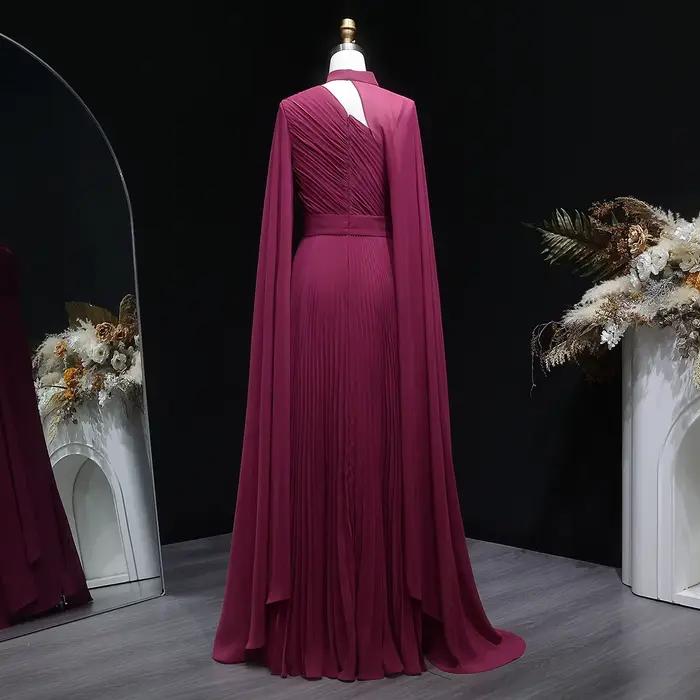 Robe Sharon Said Fuchsia en polyester avec décolleté haut et manches longues pour femmes occasions formelles et soirées spéciales