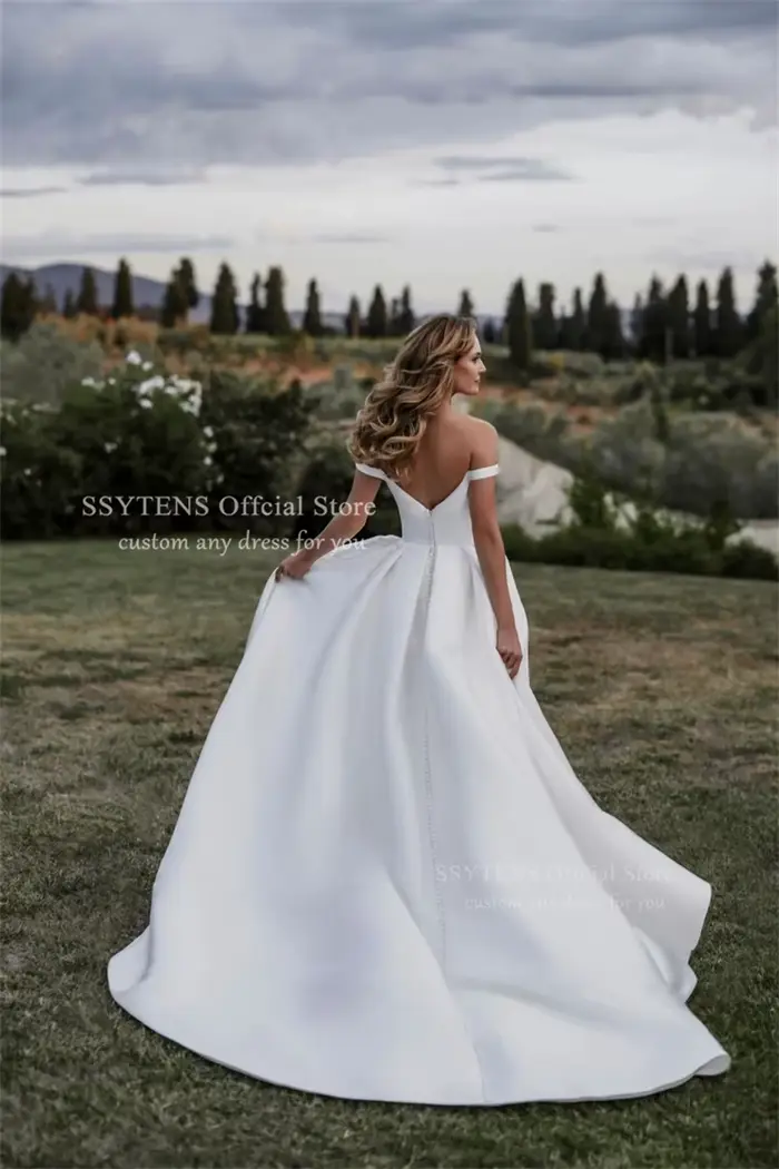 Robe de mariée sur mesure SSYTENS élégante et moderne en polyester satiné pour cérémonies de mariage et grandes occasions