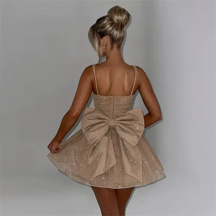 Robe de soirée courte à paillettes