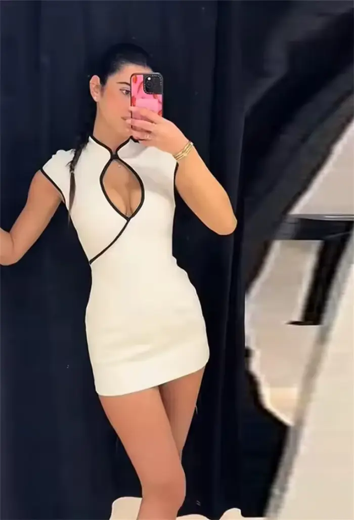 Robe mini color-block élégante pour femmes style plage été 2026 occassions spéciales