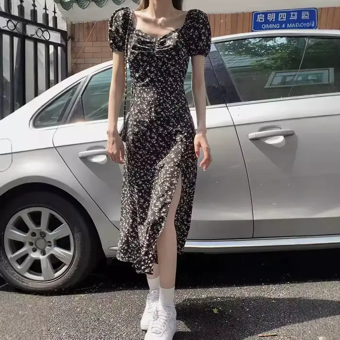 Robe française à fleurs pour femmes