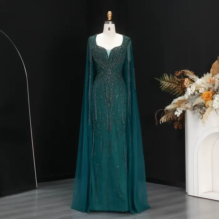 Robe Sharon Said en polyester avec manches cape et train de la cour pour soirée officielle et occasions spéciales