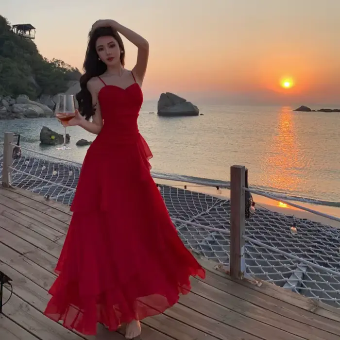 Robe longue à volants en tulle à bretelles spaghetti pour femmes