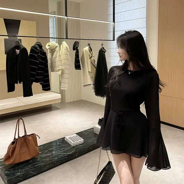Robe noire sexy pour femme