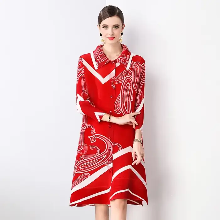 Robe plissée Miyake en mousseline polyester, coupe ample, manches longues, idéale pour femmes, automne-printemps, élégante et confortable pour diverses occasions spéciales