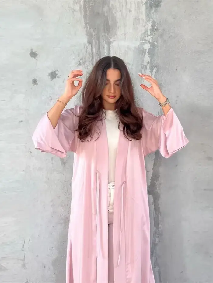 Abaya-Kimono en satin rose pour femmes
