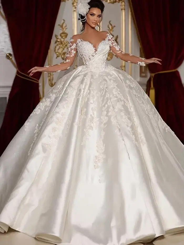 Robe de Mariée en Satin Vintage avec Dentelle Brodée, Col Rond, Manches Longues, Robe Princesse Élégante à Offrir pour Femmes Occasions Spéciales