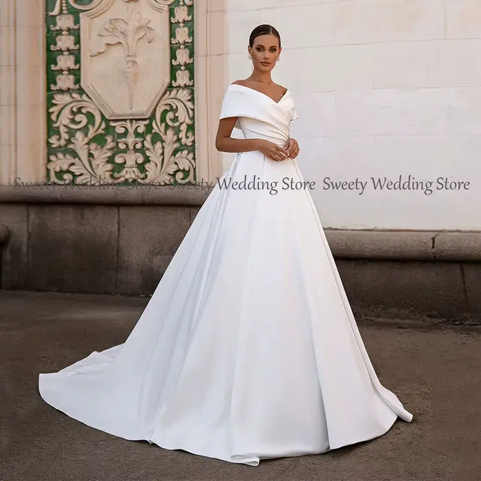 Jiayigong-Magnifique robe de Rhen satin